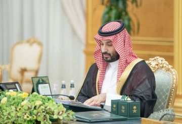 مجلس الوزراء برئاسة ولي العهد محمد بن سلمان : السعودية تؤكد دعمها الحكومة الشرعية لإنهاء الانقلاب في اليمن مجلس الوزراء برئاسة ولي العهد محمد بن سلمان : السعودية تؤكد دعمها الحكومة الشرعية لإنهاء الانقلاب في اليمن