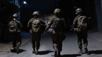 إسرائيل تعلن اعتراض جسم جوي مشبوه جنوبي لبنان إسرائيل تعلن اعتراض جسم جوي مشبوه جنوبي لبنان