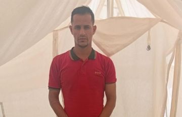 أحمد شملخ.. كفيف غزاوي يطارد الخبز والماء وسط نزوح لا ينتهي أحمد شملخ.. كفيف غزاوي يطارد الخبز والماء وسط نزوح لا ينتهي