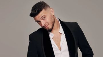 الشامي يتنازل عن جائزة أفضل مطرب شاب: ياريت تروح لحد من الجيل الجديد الشامي يتنازل عن جائزة أفضل مطرب شاب: ياريت تروح لحد من الجيل الجديد