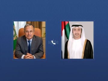 عبدالله بن زايد وأمين عام الجامعة العربية يبحثان هاتفيا التطورات الإقليمية عبدالله بن زايد وأمين عام الجامعة العربية يبحثان هاتفيا التطورات الإقليمية