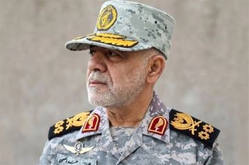 رئيس الأركان الإيراني يحذر من اتساع نطاق أي حرب جديدة رئيس الأركان الإيراني يحذر من اتساع نطاق أي حرب جديدة