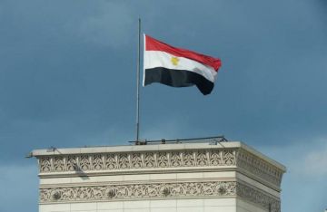 مصر تدين الاعتداءات على مطارين في السعودية