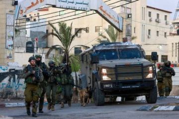 قوات الاحتلال تقتحم بلدتين في القدس المحتلة قوات الاحتلال تقتحم بلدتين في القدس المحتلة