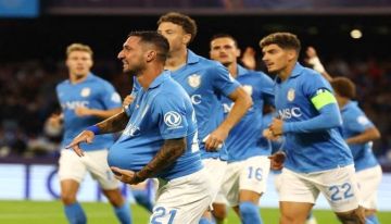 نابولي يحقق فوزا مثيرا على بودو جليمت في دوري أبطال أوروبا