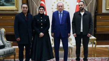 الرئيس أردوغان يستقبل أسرة الطفلة الفلسطينية هند رجب الرئيس أردوغان يستقبل أسرة الطفلة الفلسطينية هند رجب
