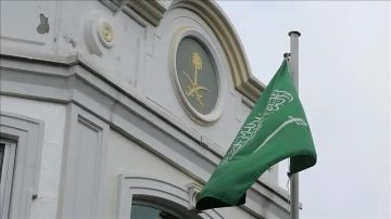 السعودية: بذلنا جهدا لحل سياسي باليمن لكن الحوثيين اختاروا التصعيد السعودية: بذلنا جهدا لحل سياسي باليمن لكن الحوثيين اختاروا التصعيد
