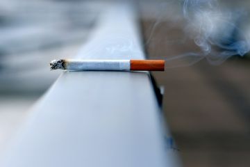كيف يؤثر دخان السجائر على خصوبة الرجال والنساء؟ كيف يؤثر دخان السجائر على خصوبة الرجال والنساء؟