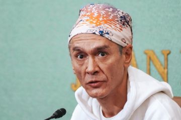 نجل الزعيمة البورمية أونغ سان سو تشي يعلن التواصل معها لأول مرة منذ خمس سنوات نجل الزعيمة البورمية أونغ سان سو تشي يعلن التواصل معها لأول مرة منذ خمس سنوات