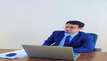 الصحفي محضار المعلم يهنئ أحمد بن عتش بن رشيد بمناسبة نيله شهادة الدكتوراه من جامعة UTHM الماليزية الصحفي محضار المعلم يهنئ أحمد بن عتش بن رشيد بمناسبة نيله شهادة الدكتوراه من جامعة UTHM الماليزية