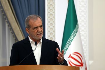 الرئيس الإيراني: الهجمات الأمريكية والإسرائيلية على إيران تهدد أمن الطاقة الرئيس الإيراني: الهجمات الأمريكية والإسرائيلية على إيران تهدد أمن الطاقة