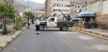 الإصلاح يتوجس من انقلاب بتعز وسط اتهامات له باستخدام السكان كرهينة وتقسيم المجتمع الإصلاح يتوجس من انقلاب بتعز وسط اتهامات له باستخدام السكان كرهينة وتقسيم المجتمع