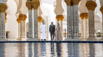 رئيس بنين يزور جامع الشيخ زايد الكبير في أبوظبي رئيس بنين يزور جامع الشيخ زايد الكبير في أبوظبي