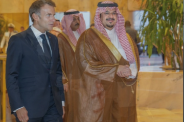 الرئيس الفرنسي يغادر الرياض الرئيس الفرنسي يغادر الرياض