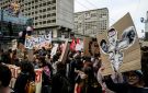 نيويورك تايمز: فرنسا على شفير الهاوية.. أزمات شبابية ومالية وسياسية تجعلها رهن دوامة مفزعة