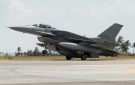 وصول أول مقاتلتين F-16V أمريكيتين إلى تايوان - ye