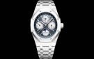 بـ260 ألف دولار.. تفاصيل ساعة ليفاندوفسكي Royal Oak Perpetual Calendar