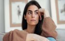 لماذا يؤثر التوتر في الوظائف العقلية للمرأة.. أكثر من الرجل؟