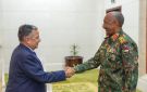 نبيل فهمي يبحث مع البرهان التطورات في السودان - ye