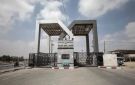 العدو الإسرائيلي يعتقل فلسطينيا أثناء عودته من خلال معبر رفح - ye