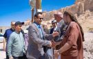 في أول دوام رسمي بعد عودته من الخارج المحافظ ابن الوزير يدشن مشروع مياه قرى خليفة