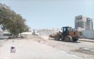 خلال إشرافه على أعمال رفع أكوام الأتربة والمخلفات الصلبة..الزهري يشيد بجهود صندوق النظافة والتحسين في خورمكسر