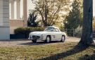 Mercedes-Benz 300 SL Roadster نادرة من 1963.. كيف تحولت إلى تحفة بمليون دولار؟