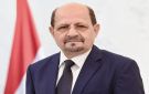 الزنداني يشيد بالصمود الأسطوري لأبناء تعز ويؤكد أن جرائم الحوثي لن تسقط بالتقادم