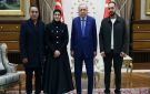 الرئيس أردوغان يستقبل أسرة الطفلة الفلسطينية هند رجب - ye
