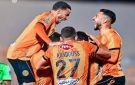 اتحاد تواركة يتعادل مع نهضة بركان وينفرد مؤقتا بصدارة دوري المغرب
