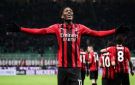 ميلان يفوز على الإنتر بثلاثية في الدوري الإيطالي