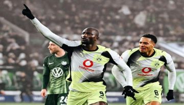 هدف غيراسي يدفع دورتموند للضغط على بايرن ميونخ في الدوري الألماني