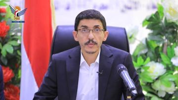 وزير التربية يهنئ قائد الثورة ورئيس المجلس السياسي الأعلى بحول شهر رمضان