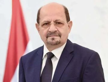 وصول رئيس الوزراء ‘‘الزنداني’’ وعدد من أعضاء الحكومة إلى عدن