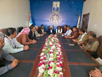 الانتقالي يستعيد أولى المحافظات الإماراتية شرقي اليمن والسعودية تعاقب المحافظ