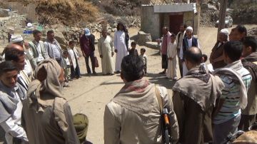 وقفات حاشدة في لحج بذكرى الهروب المذل للمارينز الأمريكي من صنعاء وقفات حاشدة في لحج بذكرى الهروب المذل للمارينز الأمريكي من صنعاء