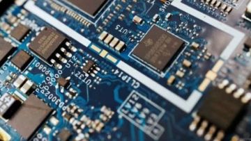 مبيعات الرقائق العالمية تقترب من حاجز التريليون دولار