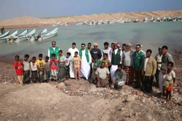 البرنامج السعودي يعيد تأهيل موقع خيصة الصيادين في سقطرى