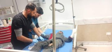 إصابة طفل فلسطيني بانفجار جسم من مخلفات العدو الصهيوني شمال غزة إصابة طفل فلسطيني بانفجار جسم من مخلفات العدو الصهيوني شمال غزة