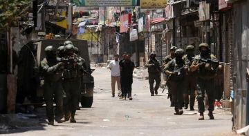 حملة اعتقالات إسرائيلية تطال 19 فلسطينيا من الضفة الغربية حملة اعتقالات إسرائيلية تطال 19 فلسطينيا من الضفة الغربية