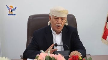 محافظ إب يعزي الرئيس المشاط بوفاة والدتة