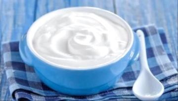 خليه على سحورك.. كوب الزبادى يضبط ضغط الدم ويقلل التعب في الصيام خليه على سحورك.. كوب الزبادى يضبط ضغط الدم ويقلل التعب في الصيام