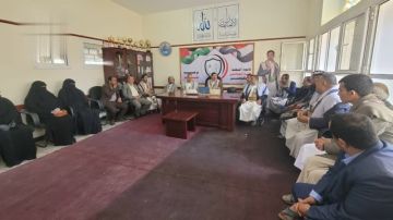 مناقشة آلية تطوير العملية التعليمية بثانوية الشهيد المداني في حجة