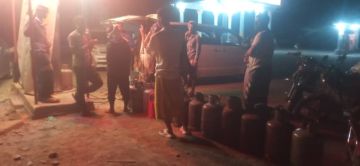 لحج متابعة ميدانية لضبط توزيع الغاز بعد شكاوى من إغلاق محطات في الحوطة وتبن