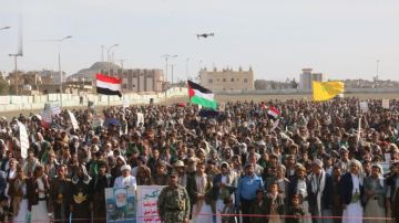 84 مسيرة حاشدة في تعز تأكيدا على الجهوزية لمواجهة العدو 84 مسيرة حاشدة في تعز تأكيدا على الجهوزية لمواجهة العدو