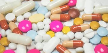 خبراء يحذرون من 5 أدوية شائعة قد تنطوي على مخاطر كثيرة خبراء يحذرون من 5 أدوية شائعة قد تنطوي على مخاطر كثيرة