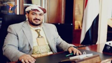 رئيس هيئة الزكاة يعزي الرئيس المشاط في وفاة والدته