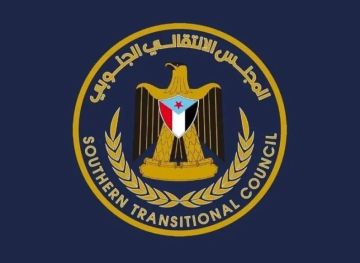 بعد اعادة افتتاح مقر جمعيته في عدن.. الانتقالي المنحل يصدر بيانا ويوجه رسائل إلى الرئيس العليمي