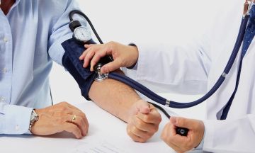 لمرضى الضغط .. أطعمة و مشروبات تحمي صحتك في رمضان لمرضى الضغط .. أطعمة و مشروبات تحمي صحتك في رمضان