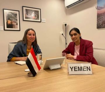 تنسيق بريطاني مع البنك الدولي لدعم الاقتصاد اليمني المنهك